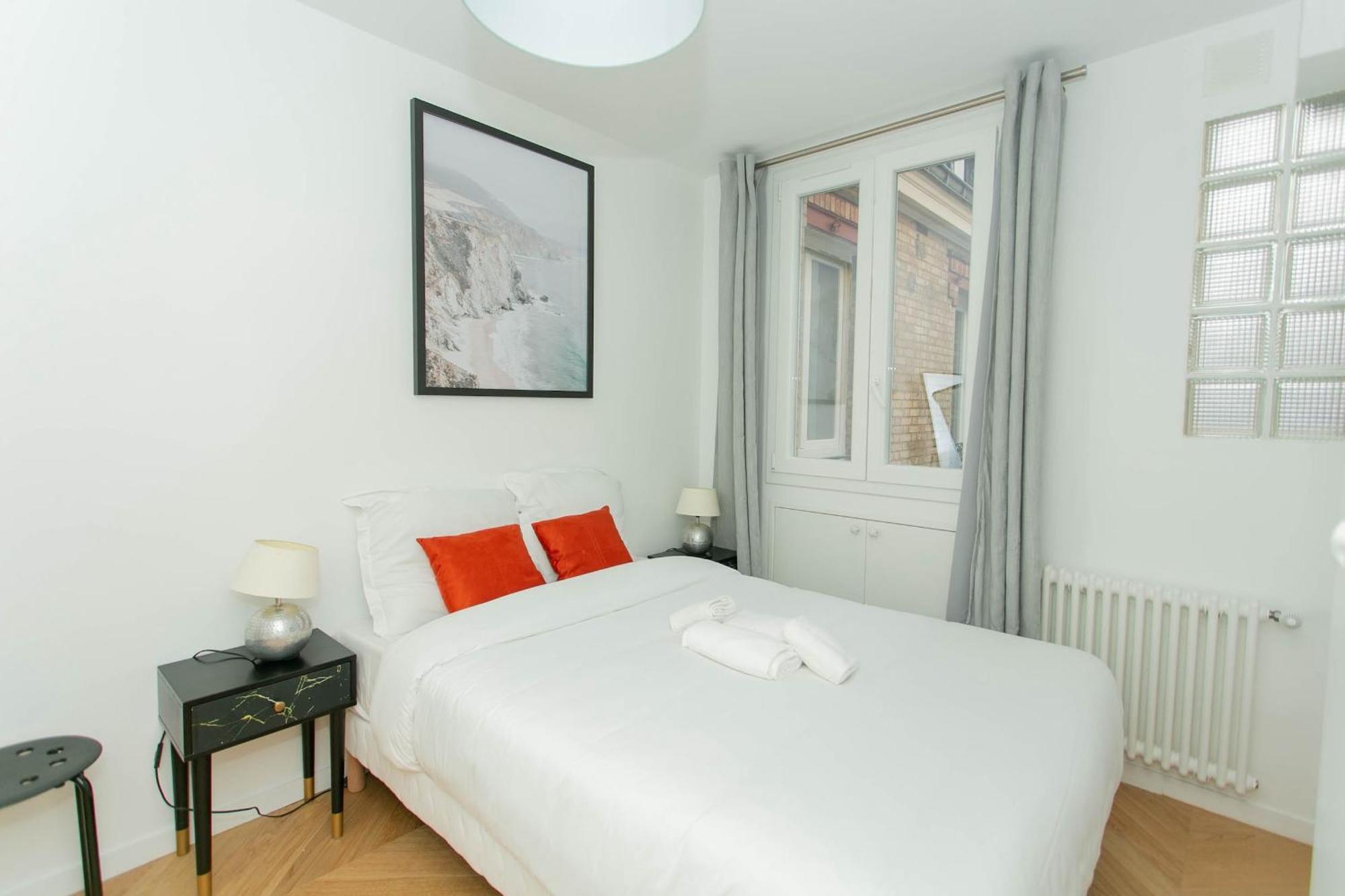 Appartamento Bnbnova - Haussmann - 2br Near Champs-elysees Parigi